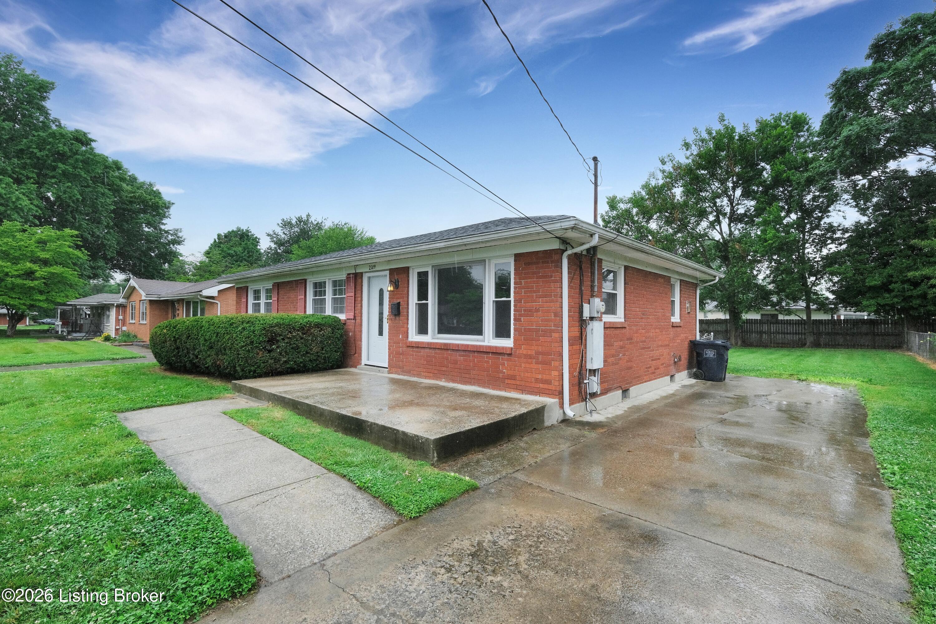 2319 Ecton Ln