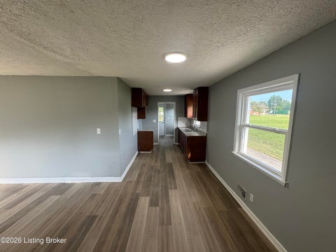 Tiny photo for 6107 Oakdale Ln, Louisville, KY 40219 (MLS # 1728964)