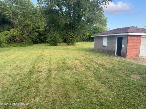 Tiny photo for 6107 Oakdale Ln, Louisville, KY 40219 (MLS # 1728964)