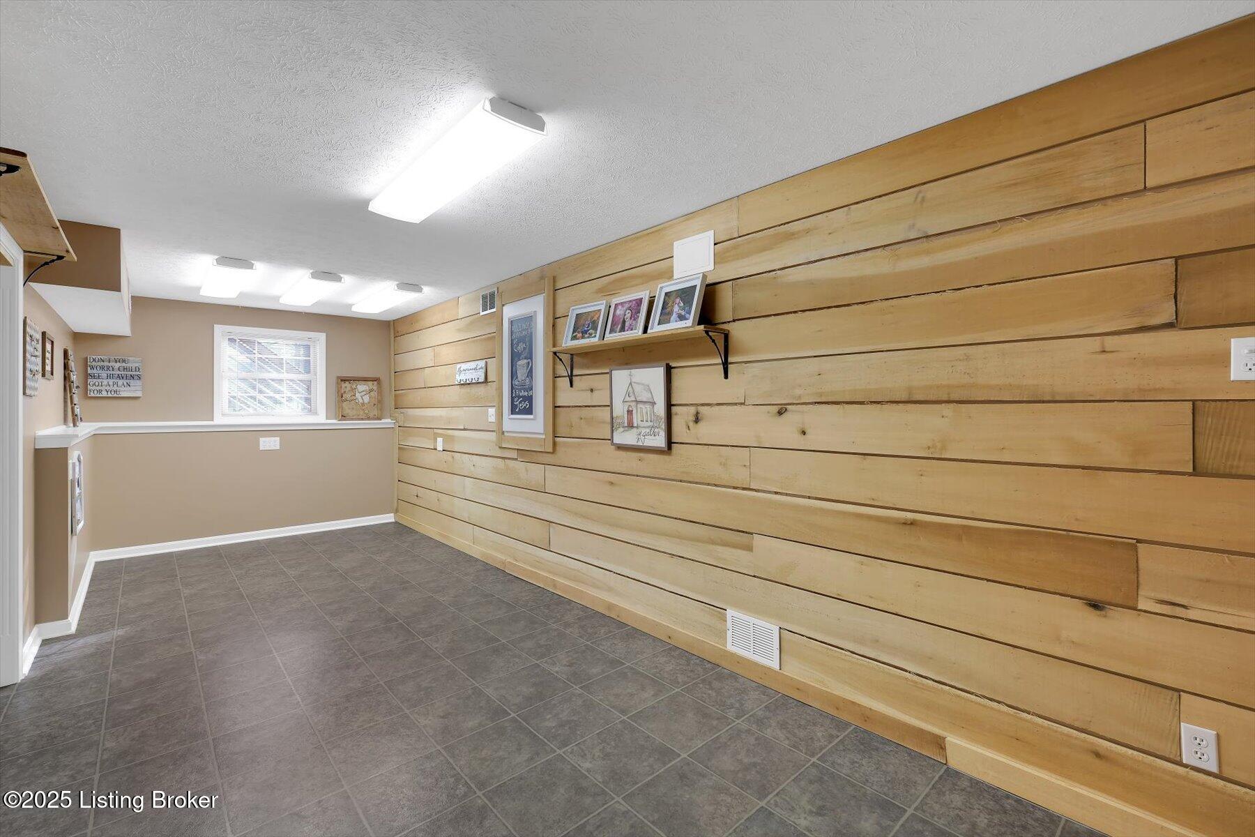 7305 Oakburn Dr, Louisville, Kentucky image 30