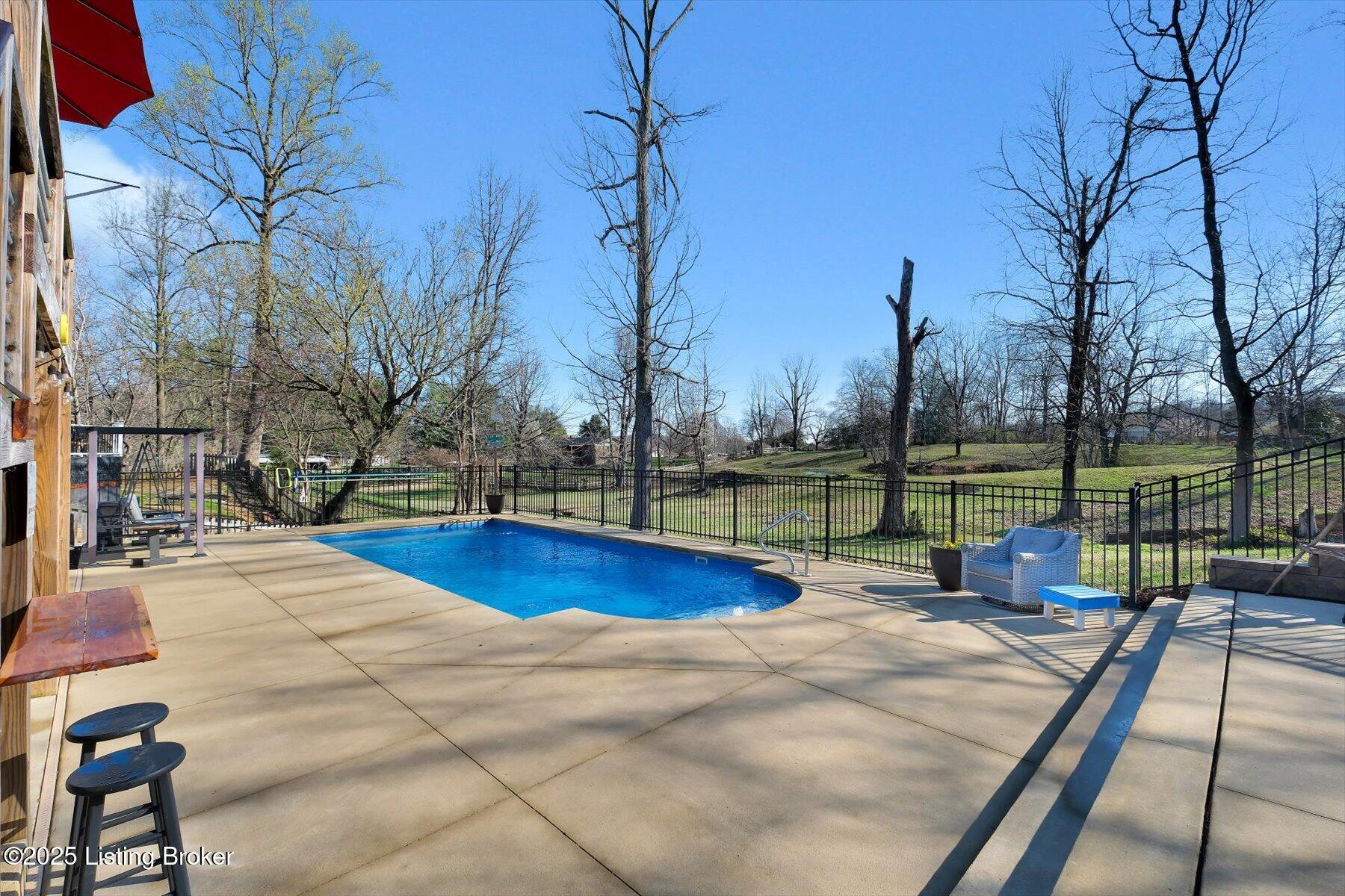 7305 Oakburn Dr, Louisville, Kentucky image 47