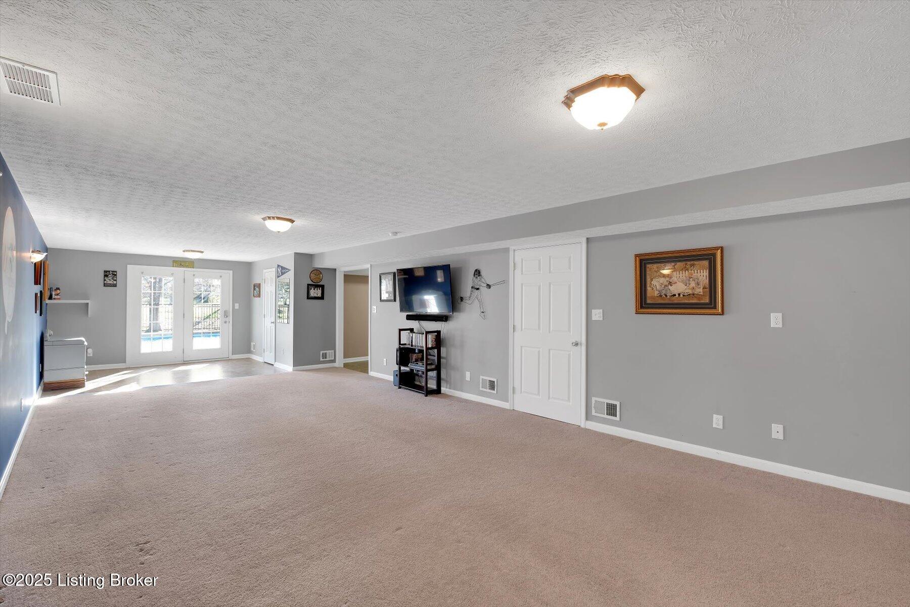 7305 Oakburn Dr, Louisville, Kentucky image 34