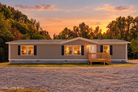Mobile Home For Sale - 111 Phillips Ln<br/> Vine Grove, KY 40175