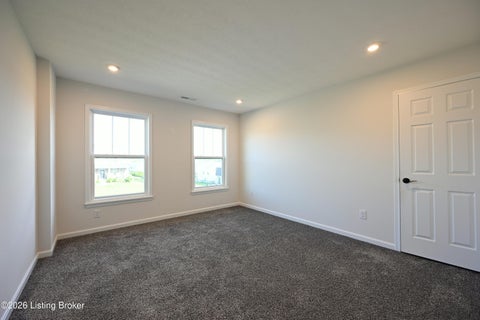 Tiny photo for 15806 Stonehouse Ct, Louisville, KY 40245 (MLS # 1729383)