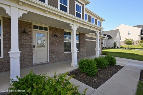 Tiny photo for 15806 Stonehouse Ct, Louisville, KY 40245 (MLS # 1729383)