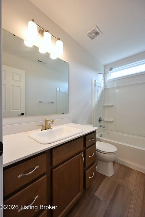 Tiny photo for 15806 Stonehouse Ct, Louisville, KY 40245 (MLS # 1729383)