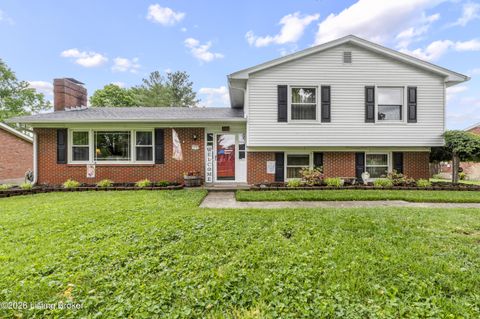 Photo of 7111 Creek Stone Blvd, Louisville, KY 40228 (MLS # 1716207)