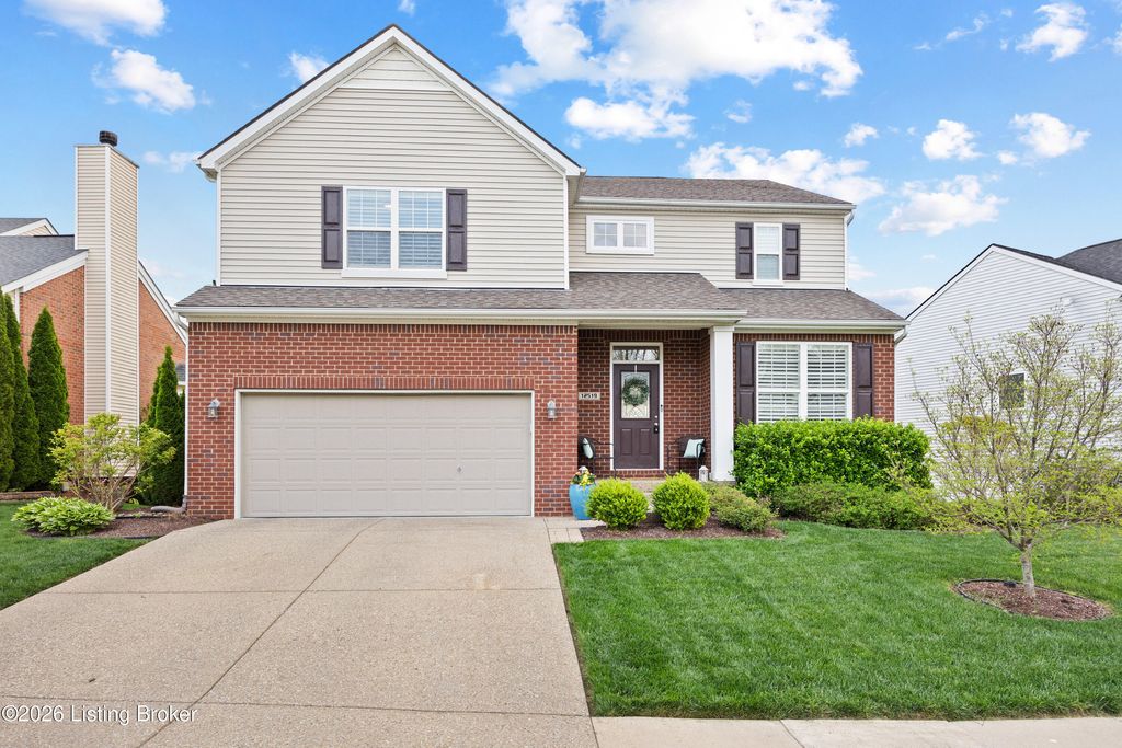 Photo of 12519 Deer Lake Ln, Louisville, KY 40299 (MLS # 1714630)