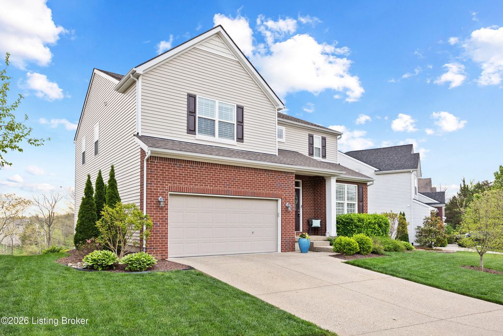 Photo of 12519 Deer Lake Ln, Louisville, KY 40299 (MLS # 1714630)