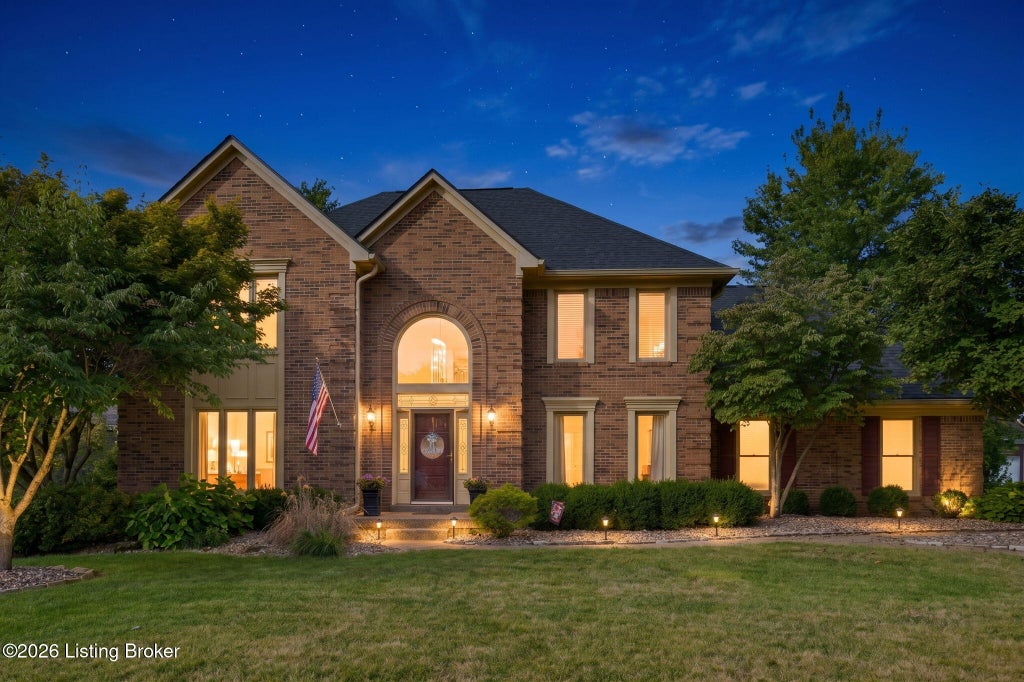 Photo of 804 Harvest Grove Ct, Louisville, KY 40245 (MLS # 1728714)