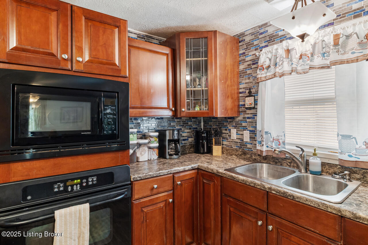 271 Carters St, New Castle, Pennsylvania image 9