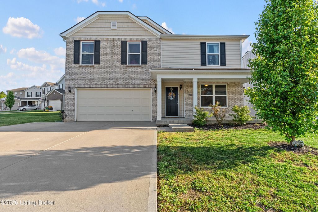 Photo of 11723 Trottingham Cir, Louisville, KY 40299 (MLS # 1716451)