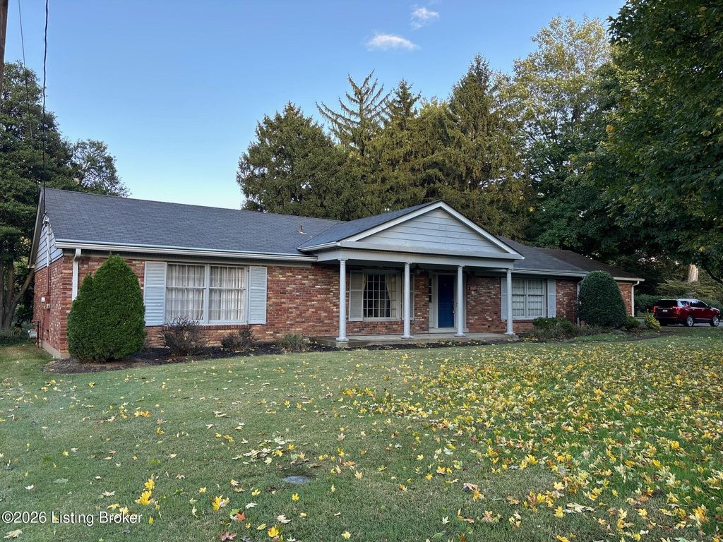 Photo of 2527 Newburg Rd, Louisville, KY 40205 (MLS # 1706603)