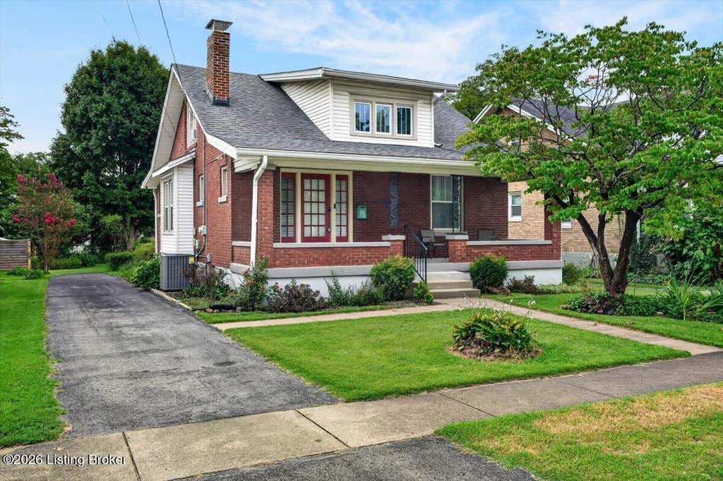 Photo of 3706 Grandview Ave, Louisville, KY 40207 (MLS # 1727133)