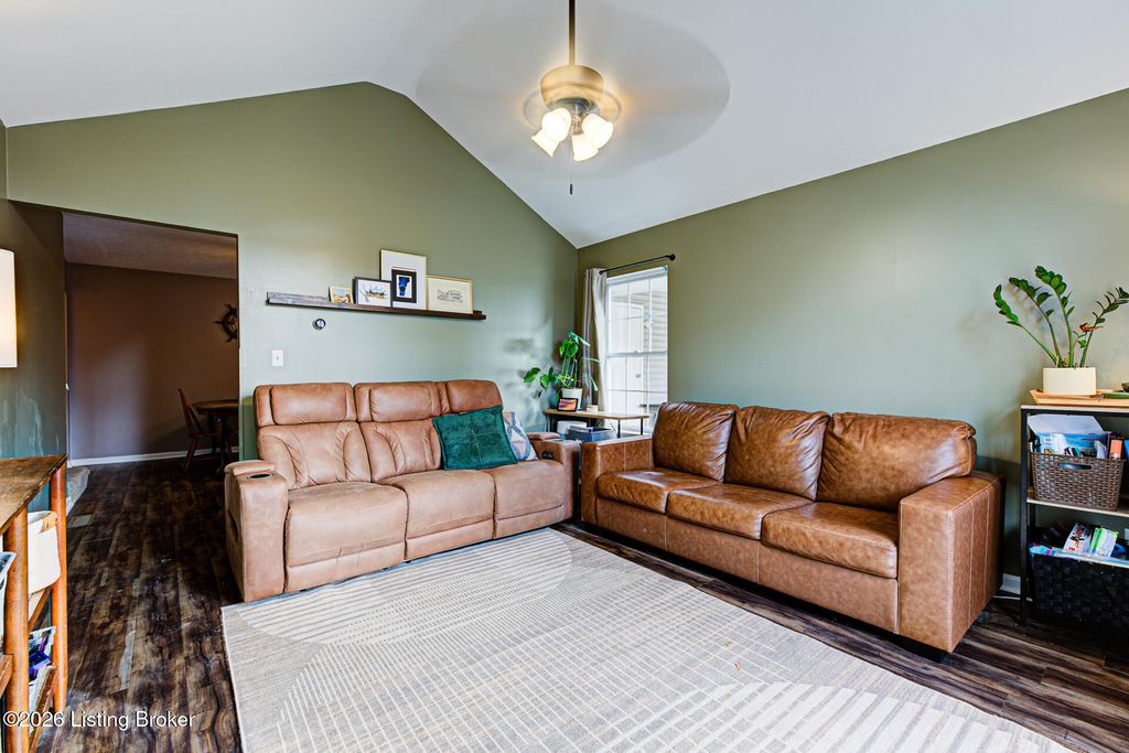 Photo of 509 1/2 Plainview Ave, Louisville, KY 40223 (MLS # 1706751)