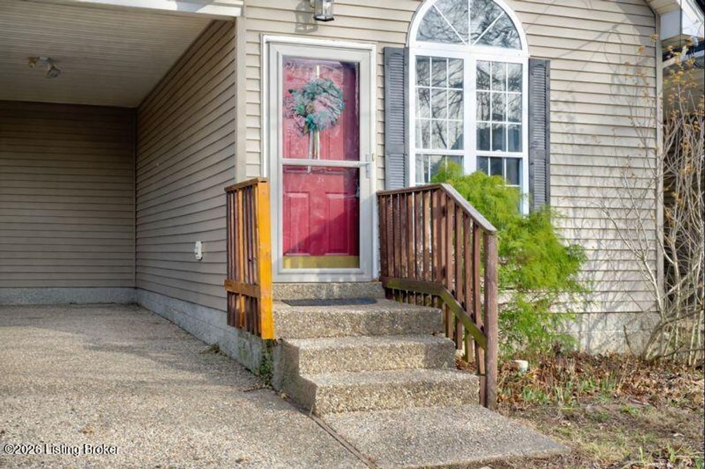 Photo of 509 1/2 Plainview Ave, Louisville, KY 40223 (MLS # 1706751)