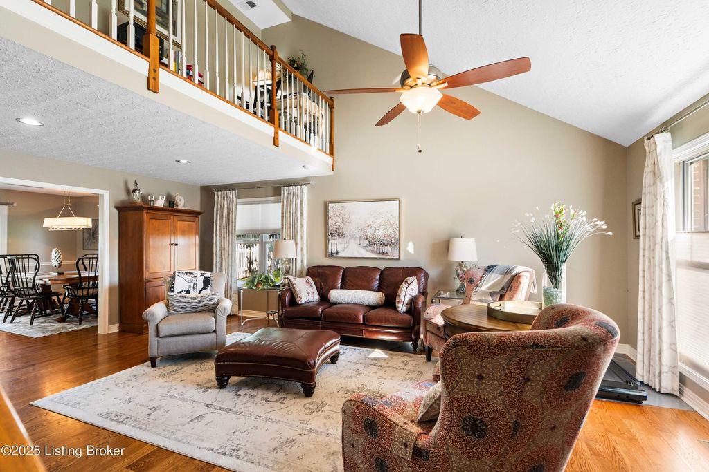 Photo of 251 Rolling Ridge Way Way, Simpsonville, KY 40067 (MLS # 1701846)