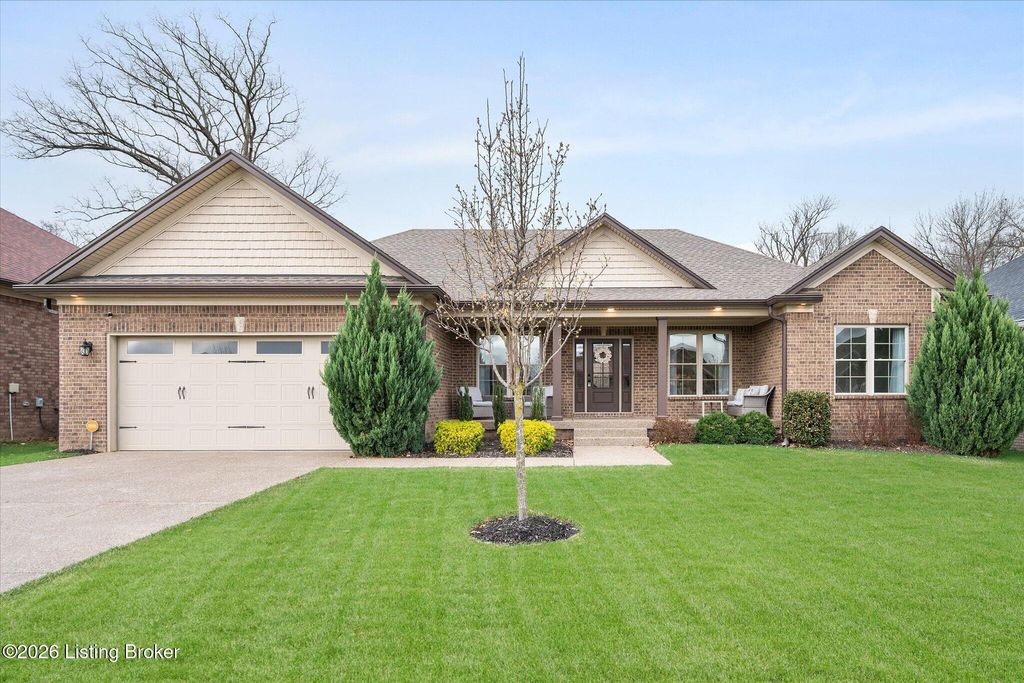 Photo of 7712 Niemann Dr, Louisville, KY 40291 (MLS # 1711164)