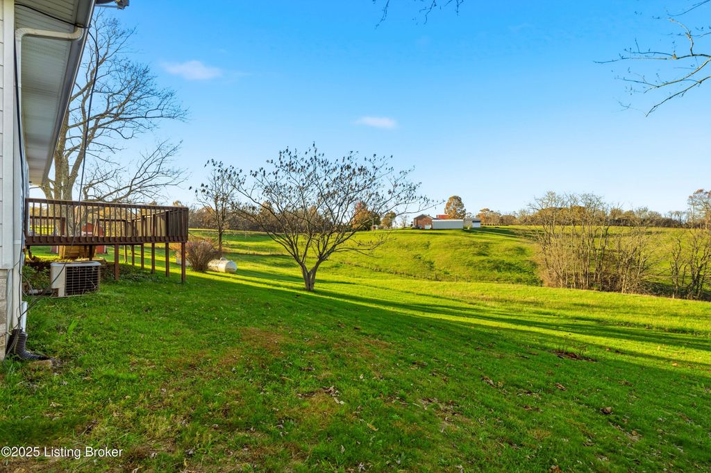 Photo of 3600 Lebanon Rd, Bagdad, KY 40003 (MLS # 1703526)