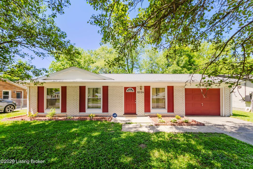 Photo of 8226 Afterglow Dr, Louisville, KY 40214 (MLS # 1717556)
