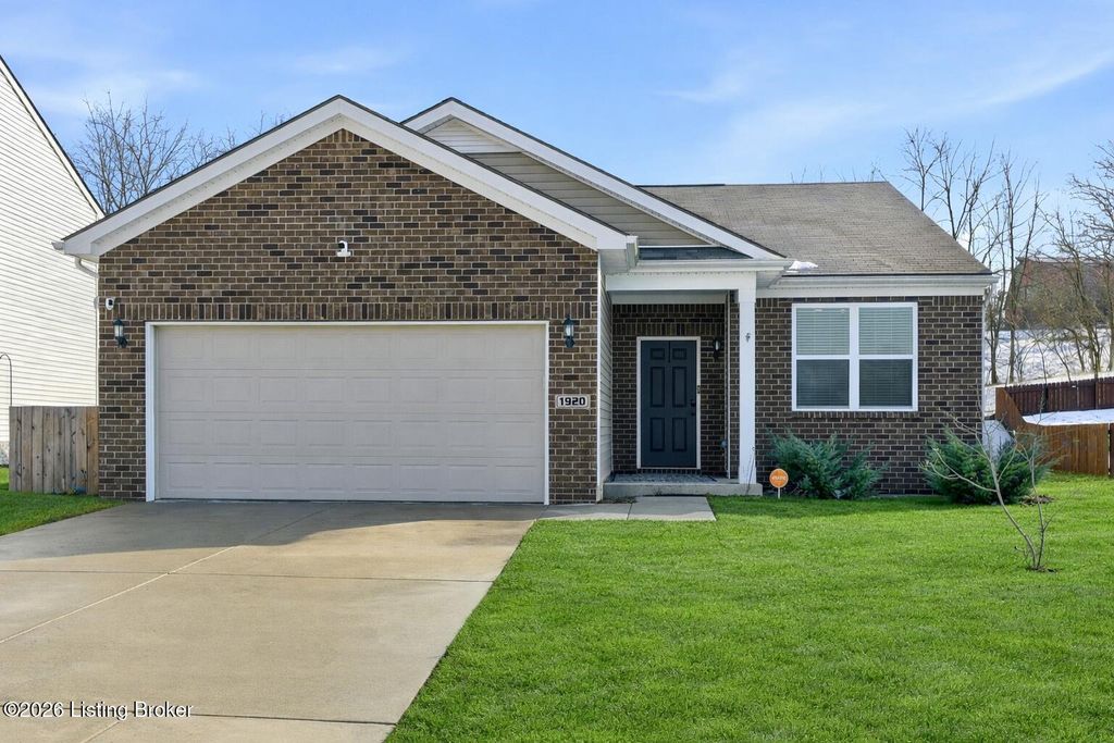 Photo of 1920 Cherry Glen Dr, La Grange, KY 40031 (MLS # 1708812)