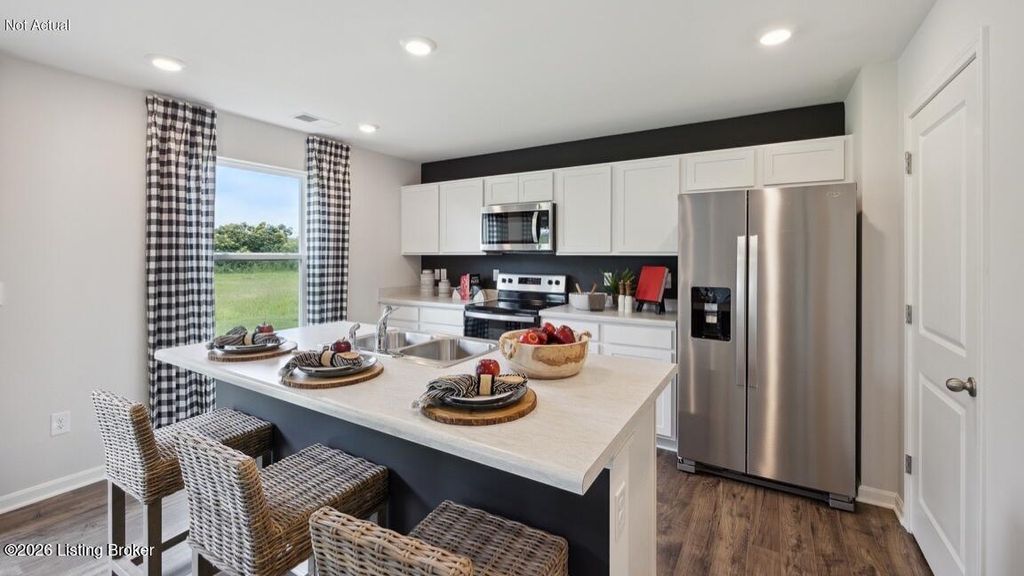 Photo of 111 Pheasant Glen Dr, Shelbyville, KY 40065 (MLS # 1715550)