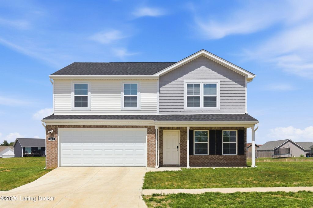 Photo of 572 Pinehurst Dr, Vine Grove, KY 40175 (MLS # 1715227)