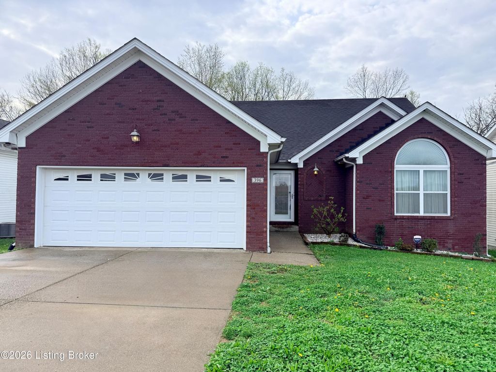 Photo of 396 Bridlewood Ave, Shelbyville, KY 40065 (MLS # 1713403)