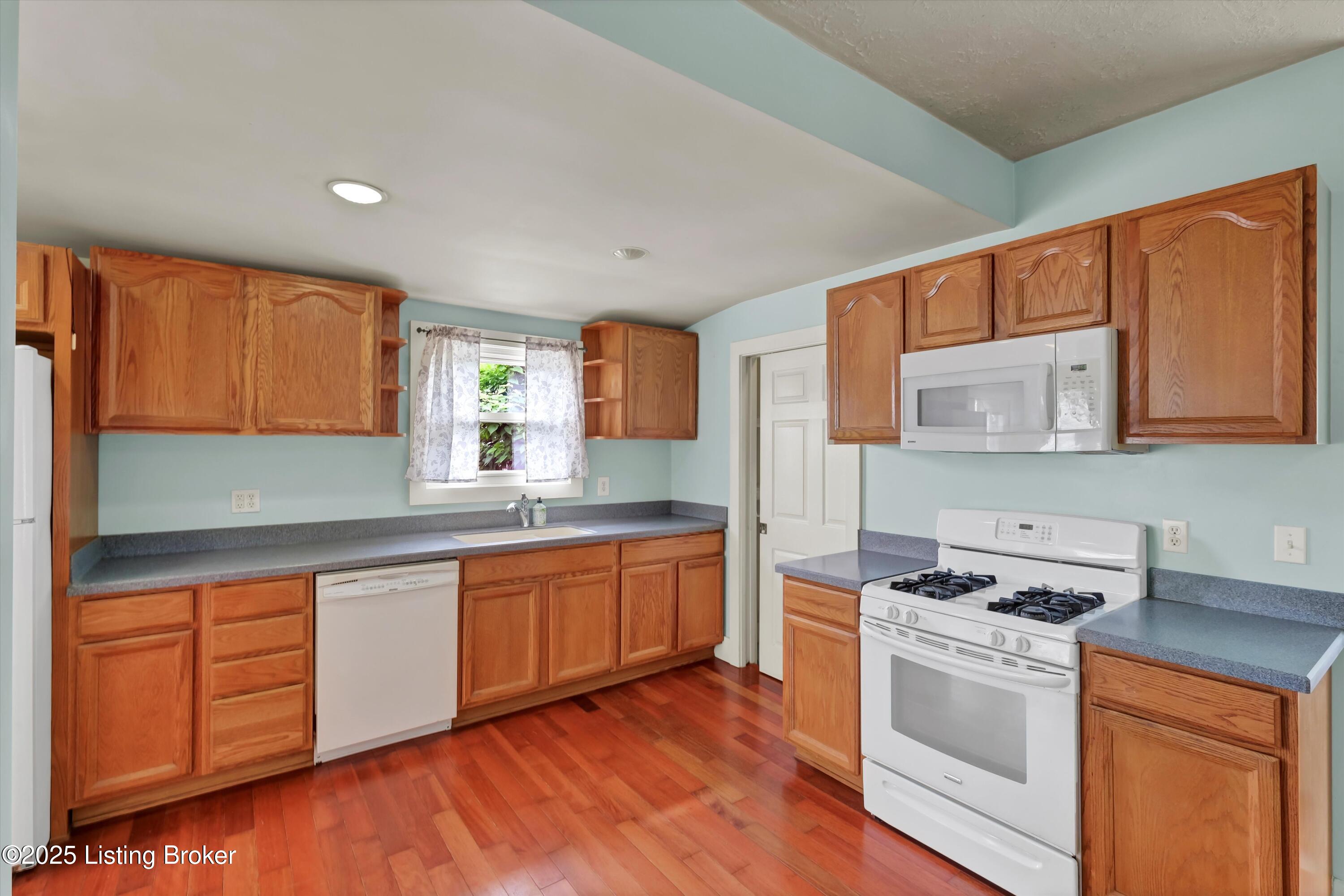 3707 Lentz Ave, Louisville, Kentucky image 13