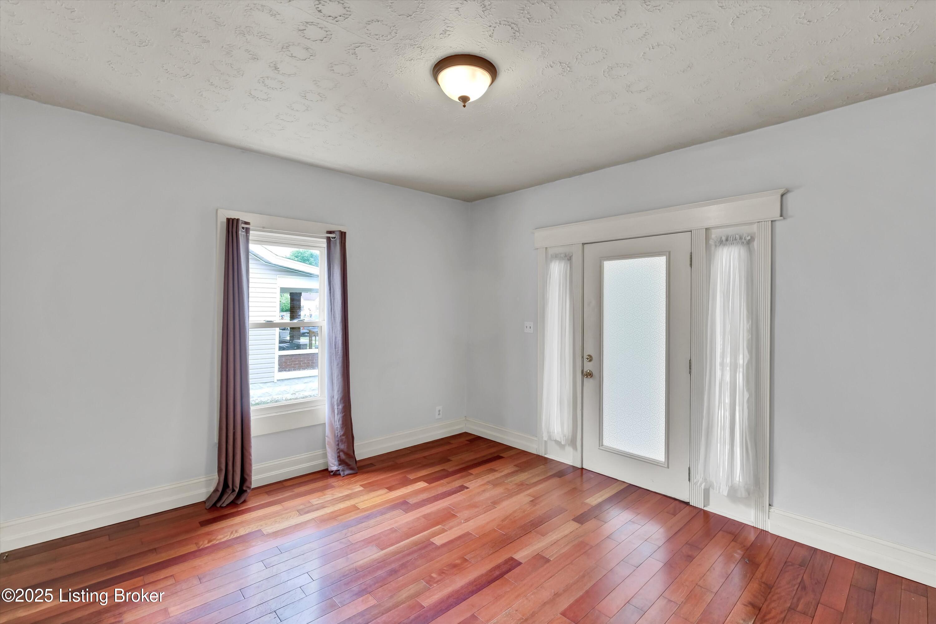 3707 Lentz Ave, Louisville, Kentucky image 7