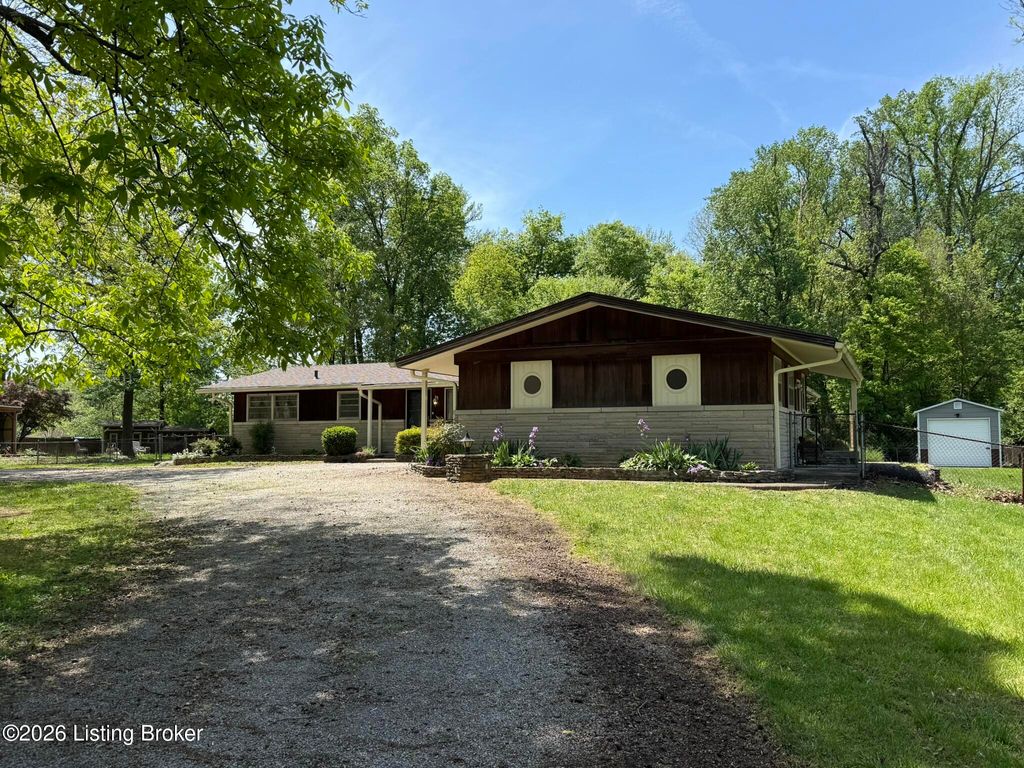 Photo of 9307 Fairground Rd, Louisville, KY 40291 (MLS # 1715529)