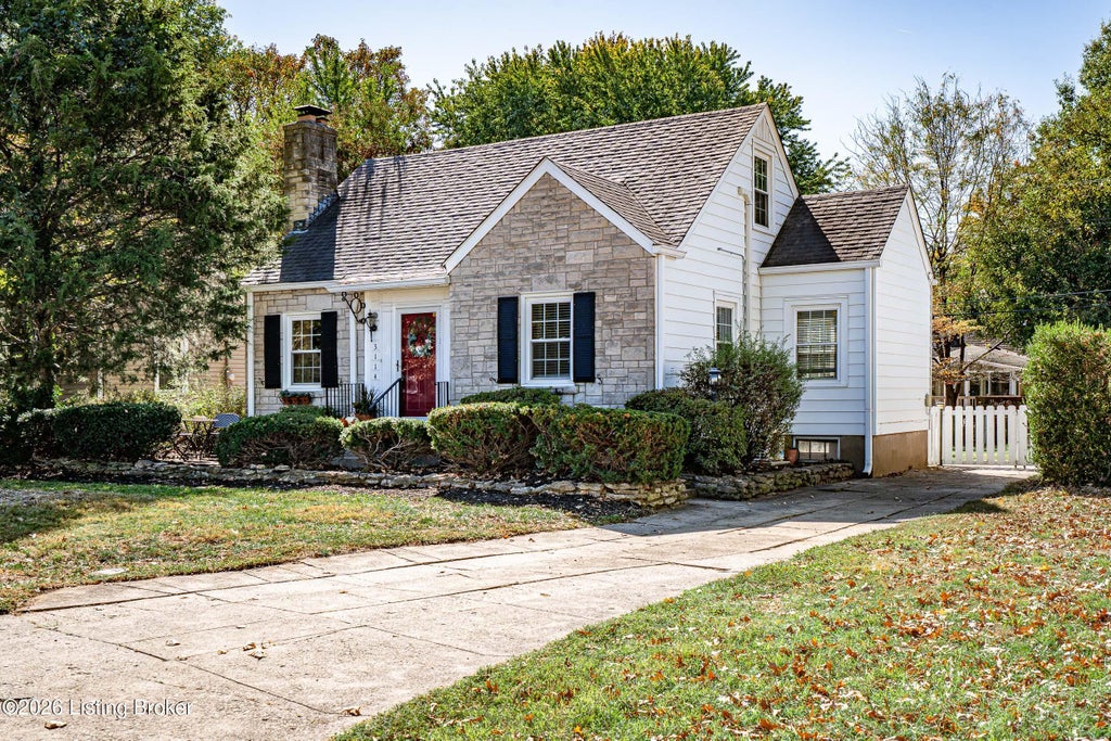 Photo of 3114 Plover Rd, Louisville, KY 40213 (MLS # 1732453)