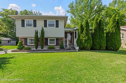 Photo of 7202 Lawnside Dr, Louisville, KY 40214 (MLS # 1717479)
