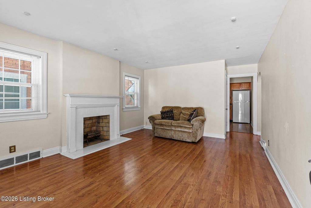 Photo of 726 Parkway Dr, Louisville, KY 40217 (MLS # 1707826)