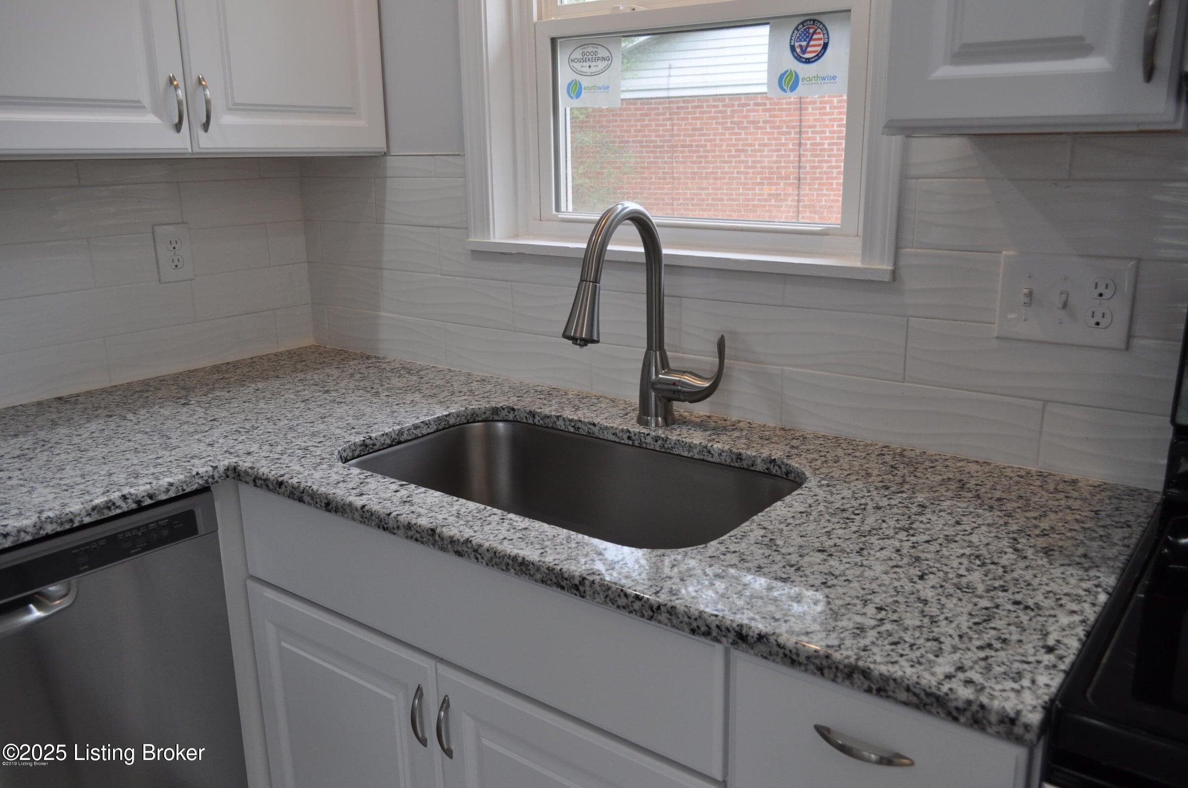4806 Shasta Trail, Louisville, Kentucky image 3