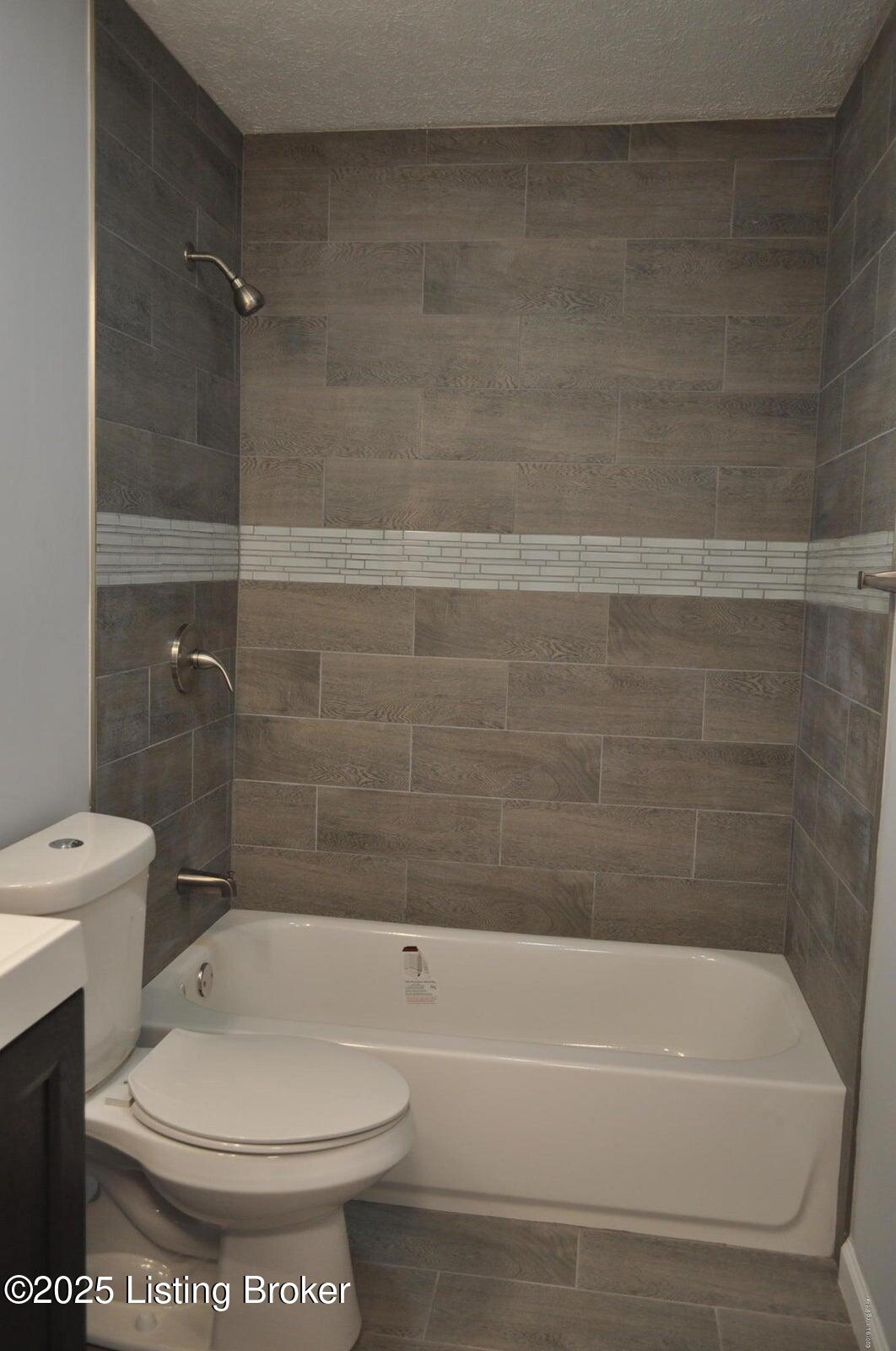 4806 Shasta Trail, Louisville, Kentucky image 8