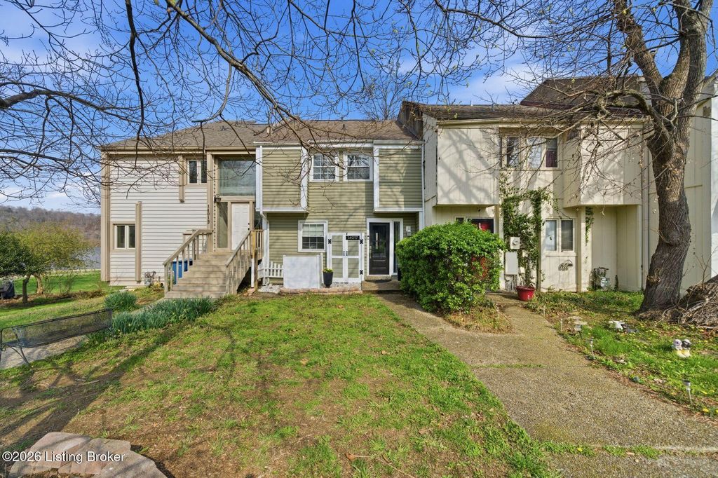 Photo of 14017 Harbour Pl, Prospect, KY 40059 (MLS # 1712669)