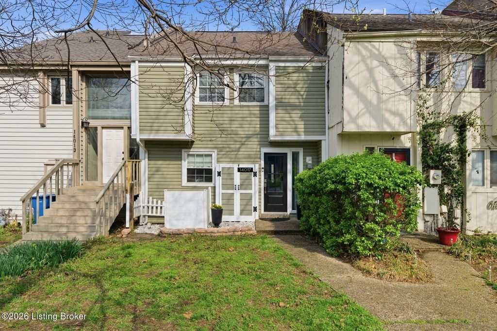 Photo of 14017 Harbour Pl, Prospect, KY 40059 (MLS # 1712669)