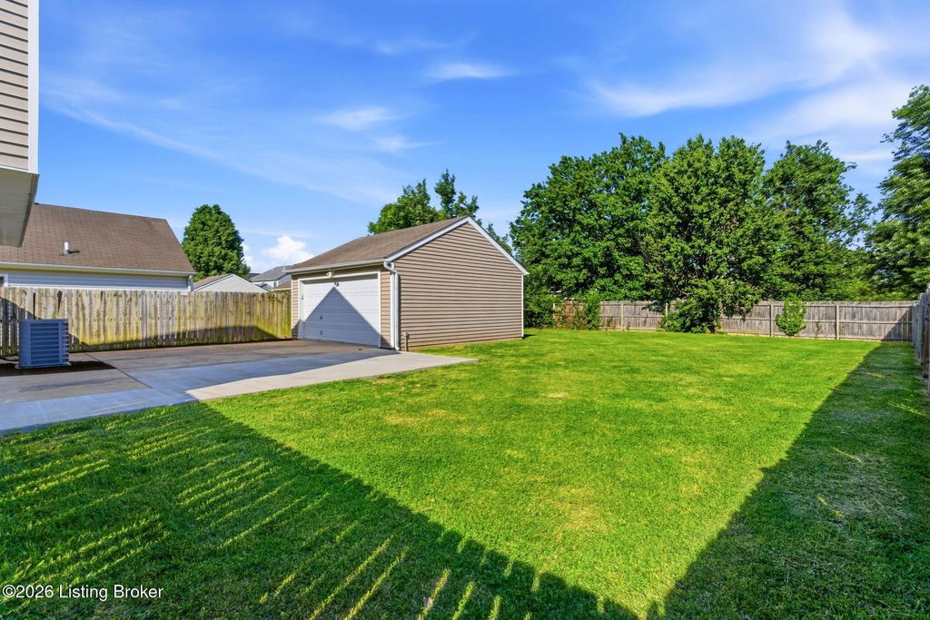 Photo of 6101 Maravian Dr, Louisville, KY 40258 (MLS # 1717673)