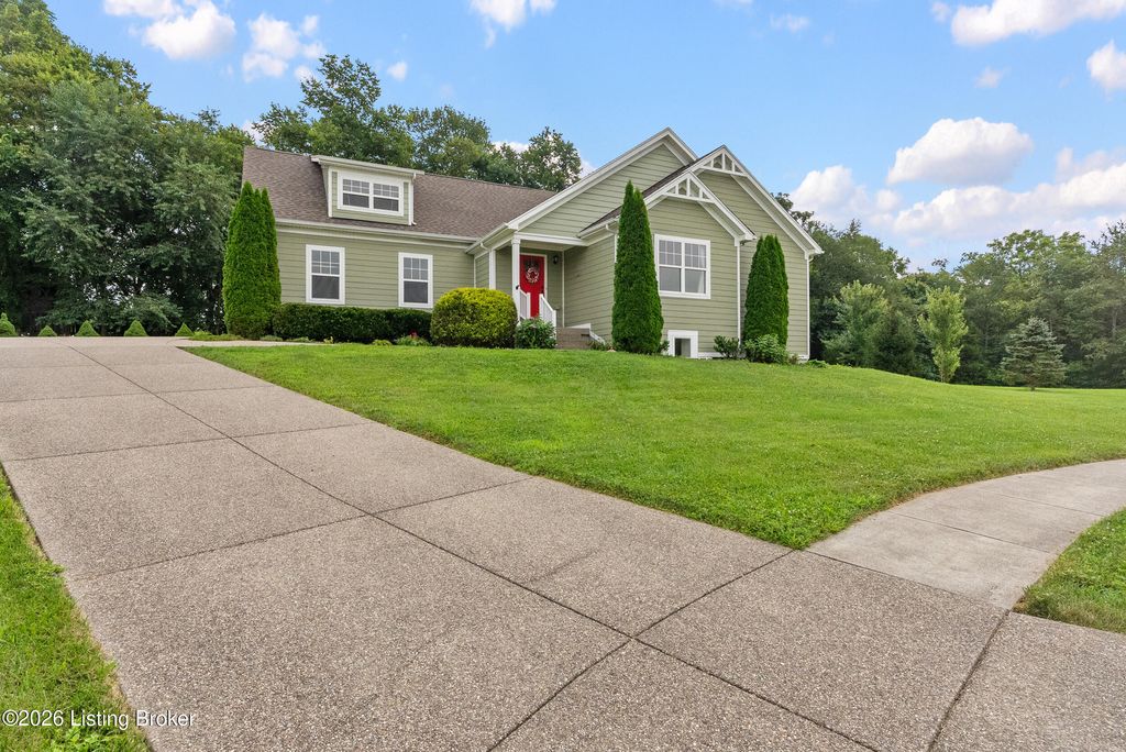Photo of 4601 Deerfield Cir, Smithfield, KY 40068 (MLS # 1724585)