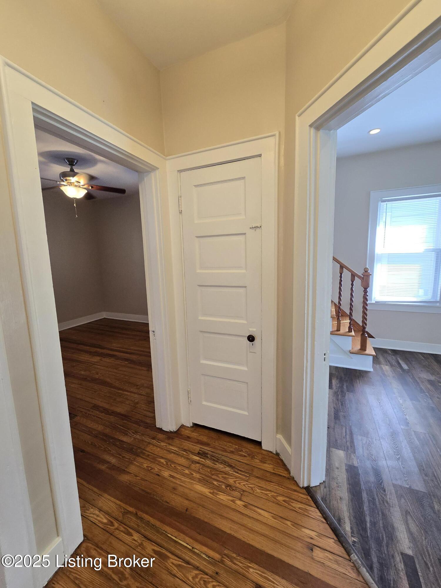 513 E Barbee Ave, Louisville, Kentucky image 22