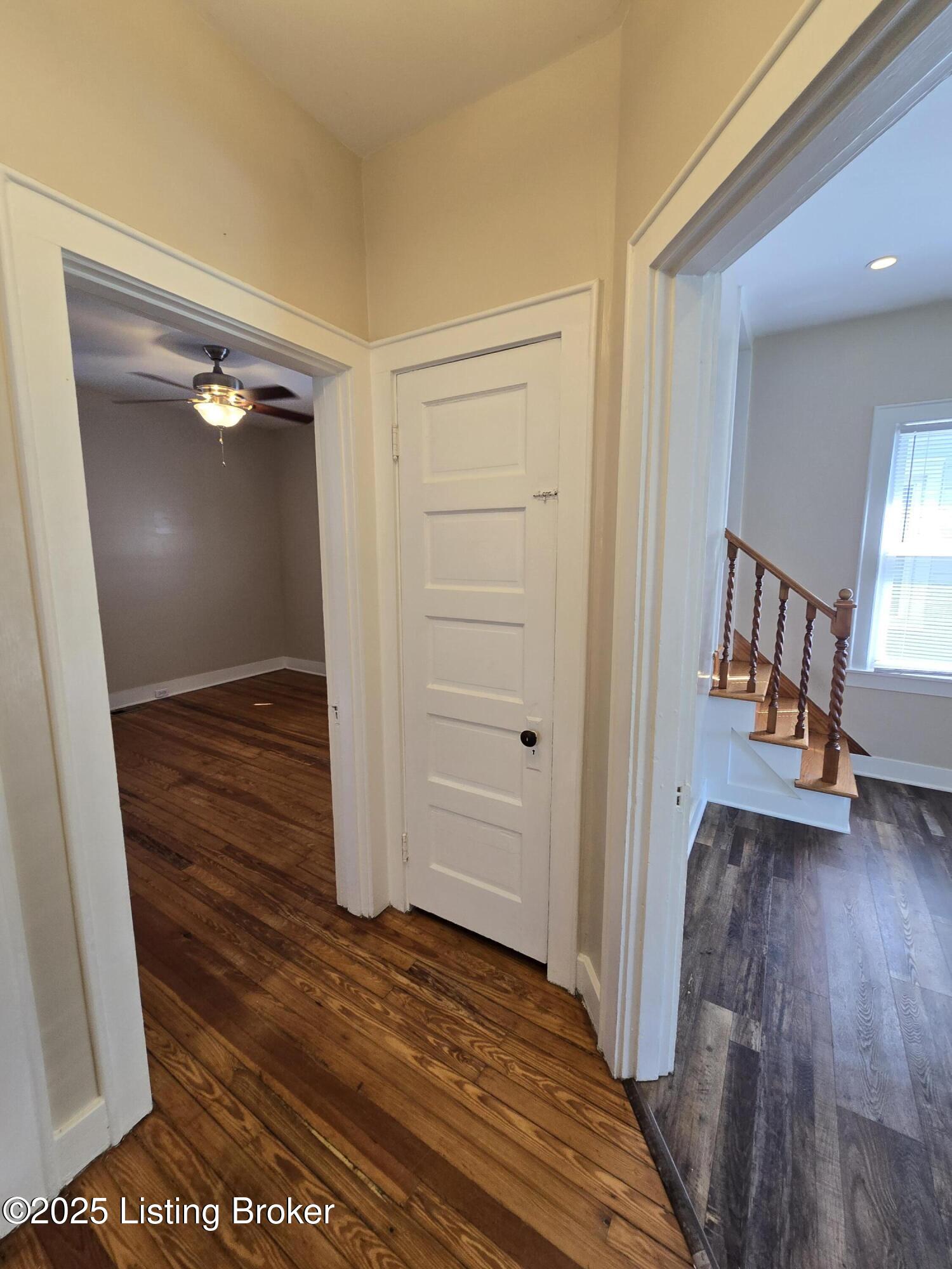 513 E Barbee Ave, Louisville, Kentucky image 47