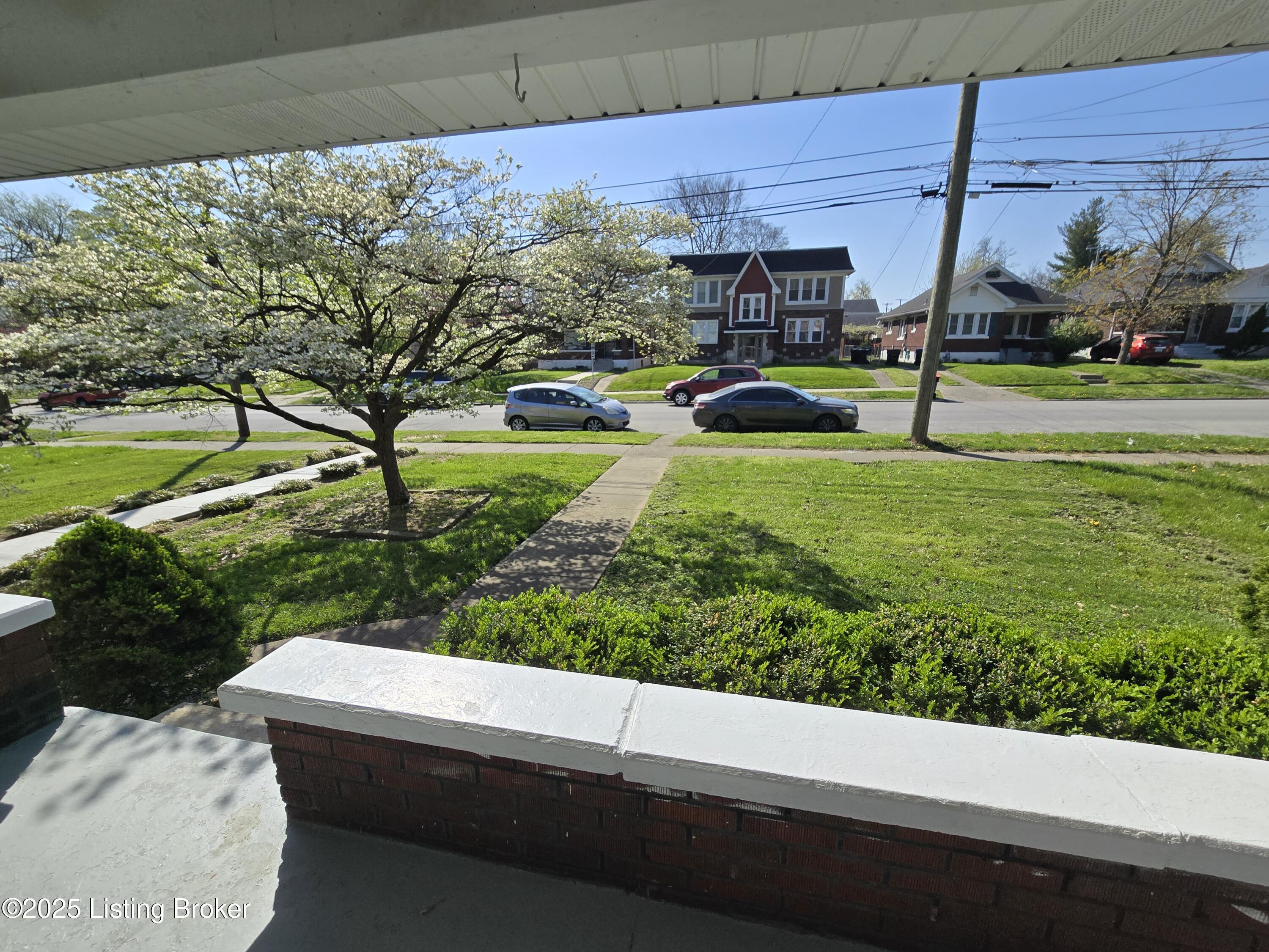 513 E Barbee Ave, Louisville, Kentucky image 7