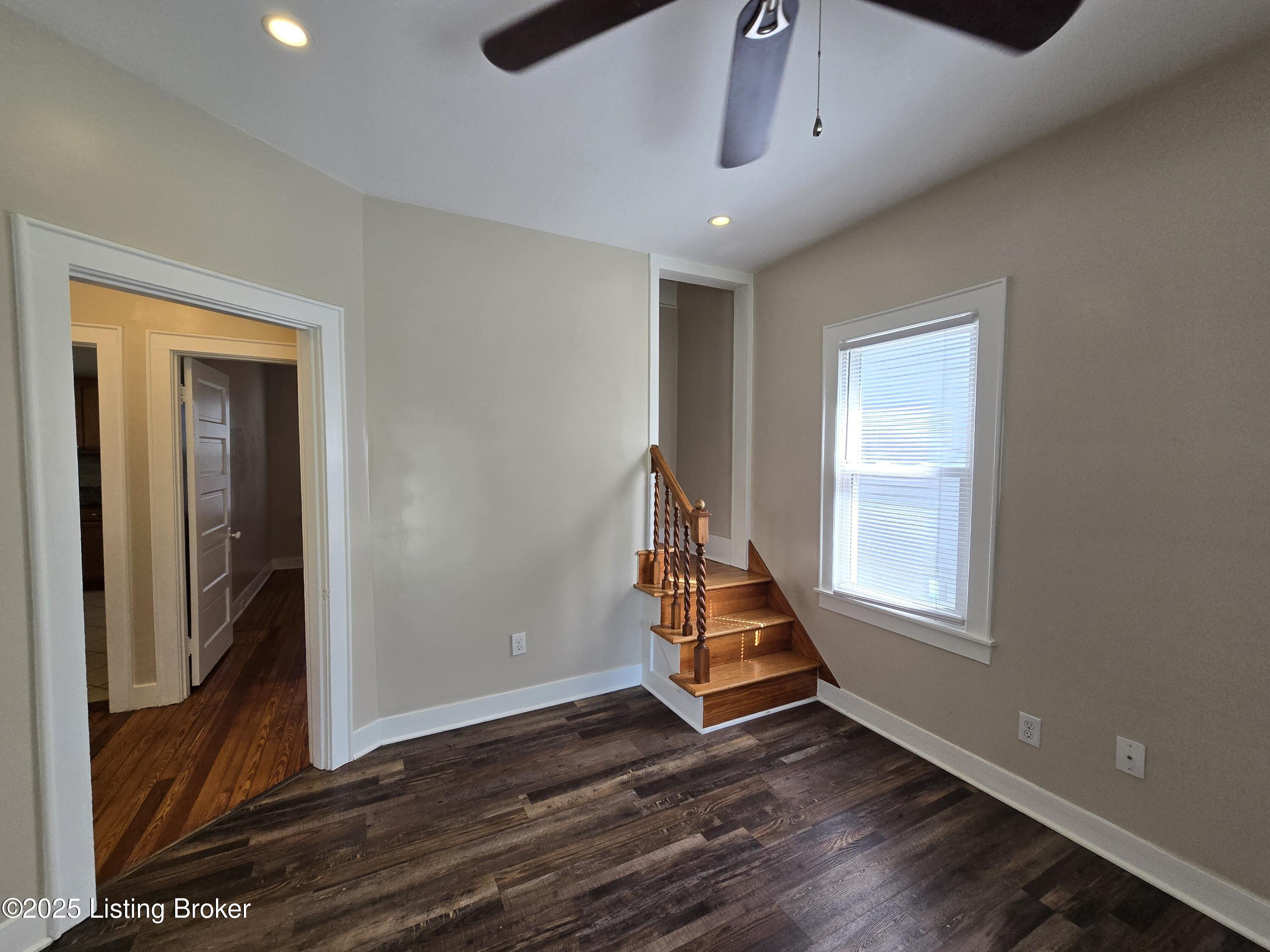 513 E Barbee Ave, Louisville, Kentucky image 15