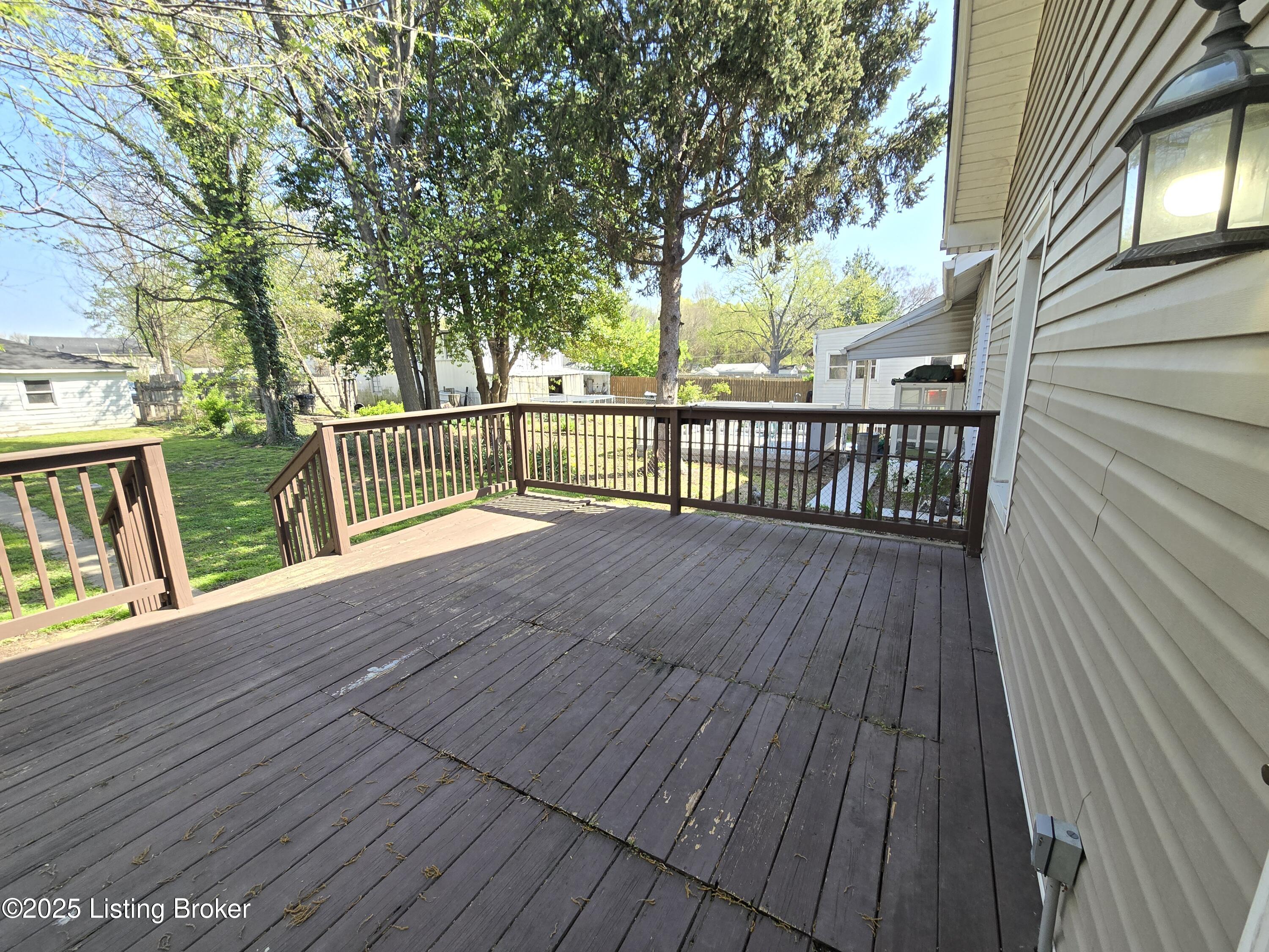 513 E Barbee Ave, Louisville, Kentucky image 32