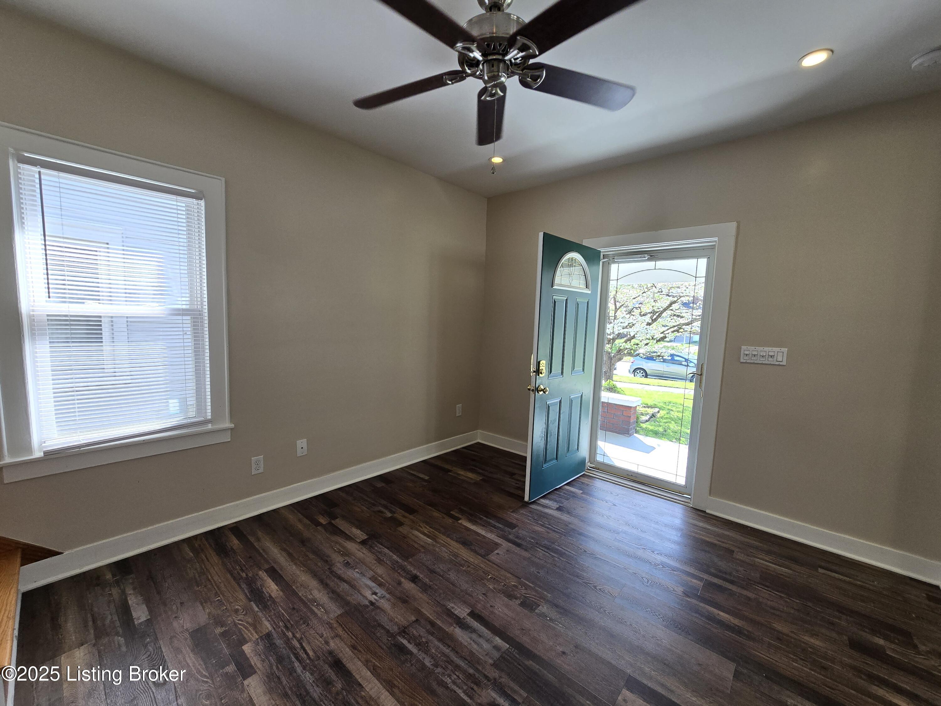 513 E Barbee Ave, Louisville, Kentucky image 14