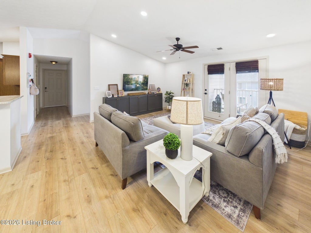 Photo of 2601 Callery Pl #302, Louisville, KY 40299 (MLS # 1725704)