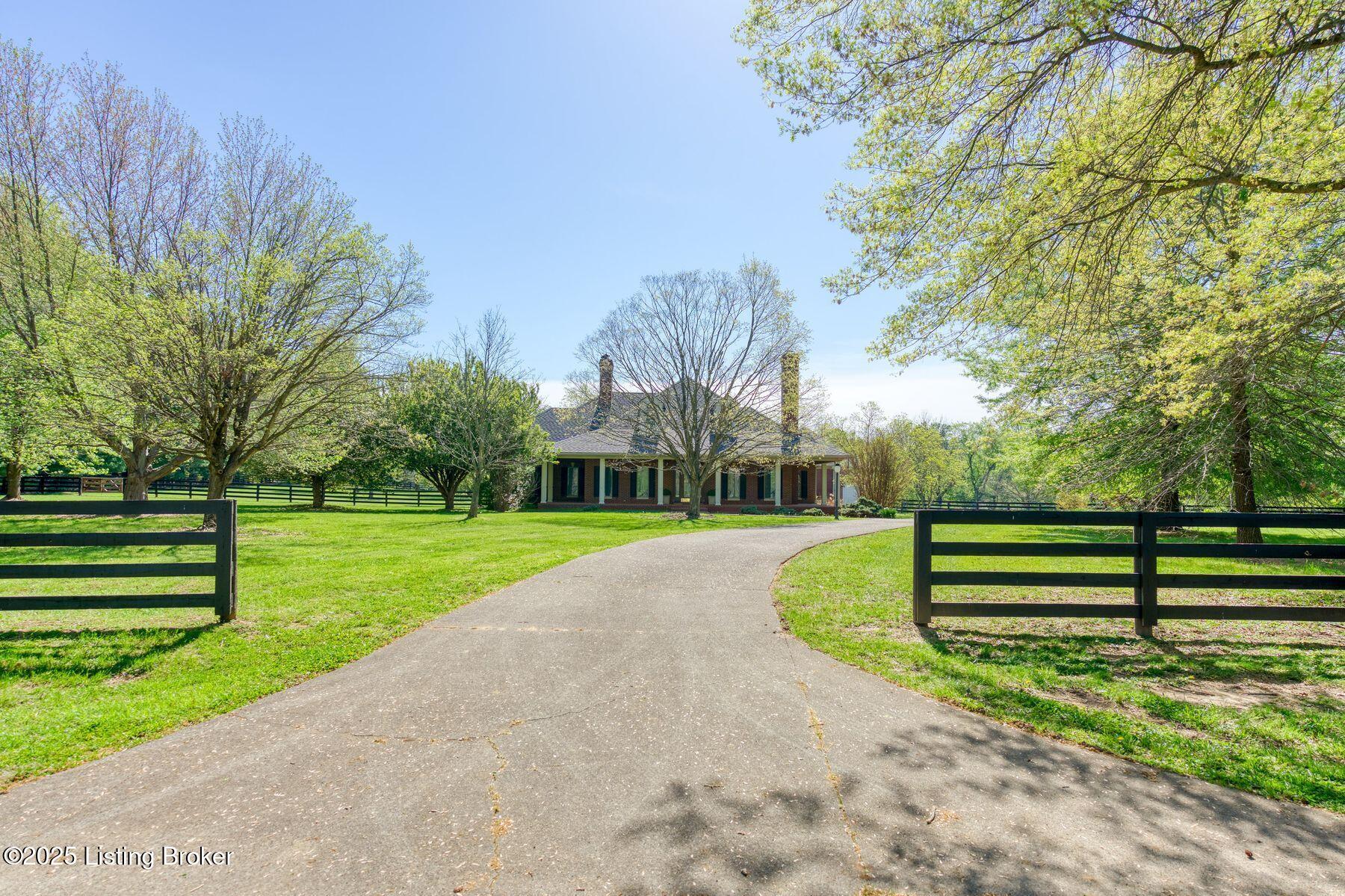 2605 Evergreen Wynde, Louisville, Kentucky image 1