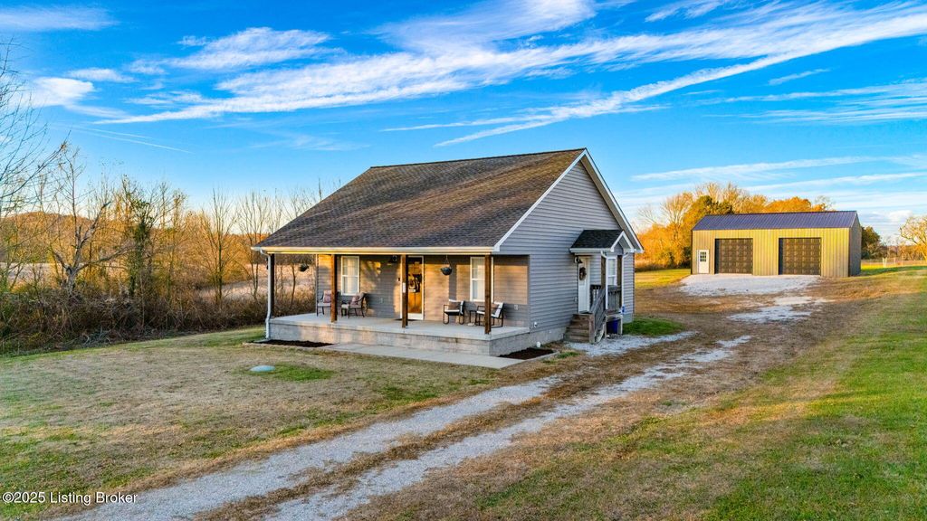 Photo of 3086 Chalybeate School Rd, Bowling Green, KY 42101 (MLS # 1707467)