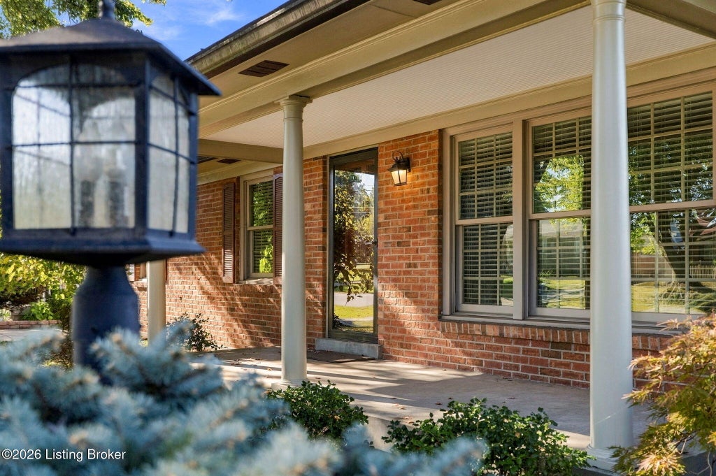 Photo of 8402 Michael Ray Dr, Louisville, KY 40219 (MLS # 1731289)